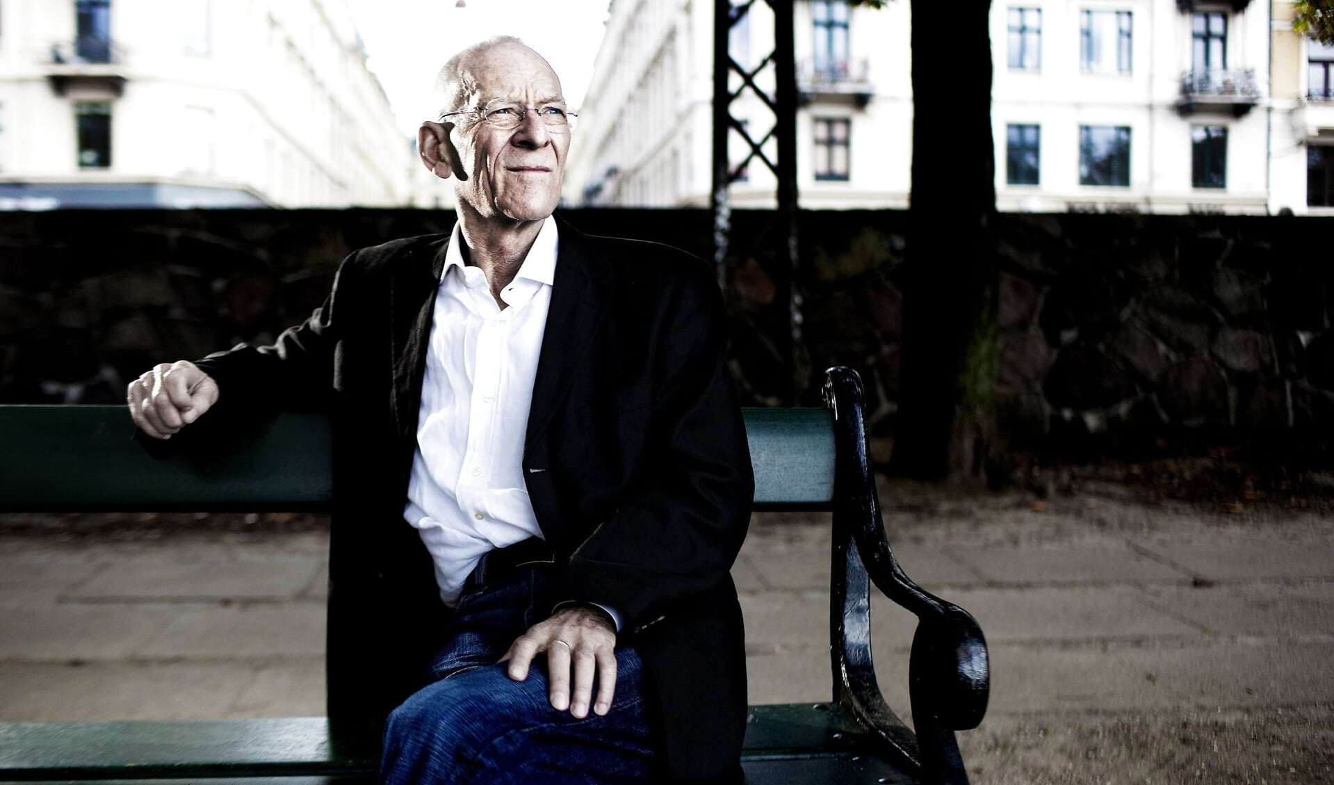 Forfatteren Henrik Nordbrandt er død tirsdag morgen efter kort tids sygdom. Han blev 77 år. Det oplyser familien til Gyldendal. (Arkivfoto)