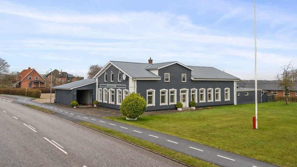 Det er slut med Smedeby Kroi. Den nye ejer vil bygge bolig på området. Foto: