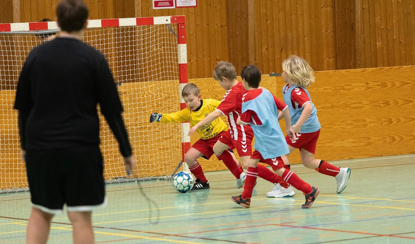 SdU afholdt lørdag afsluttende indefodboldstævne for de mindste. Foto: