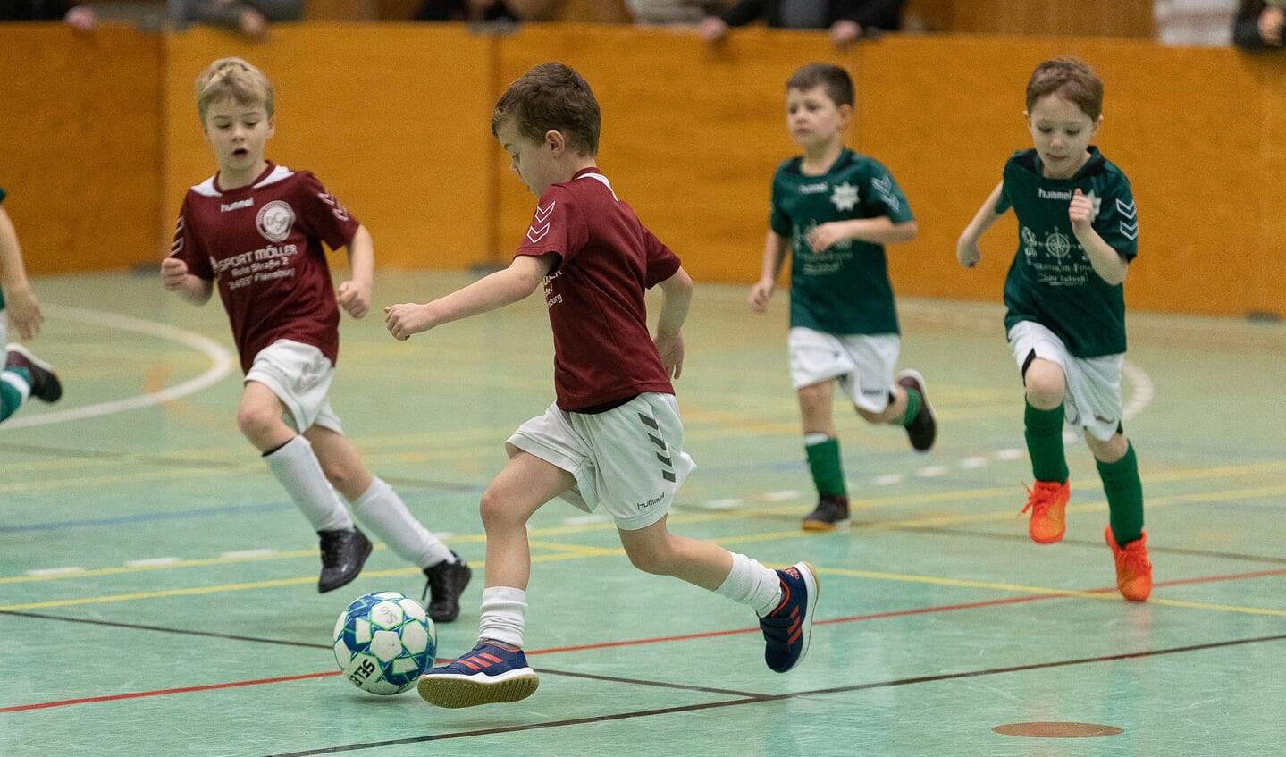 _58A0410.CR3
04FEB23
SdU indefodboldstævne i Slesvig.


Foto: Lars Salomonsen.