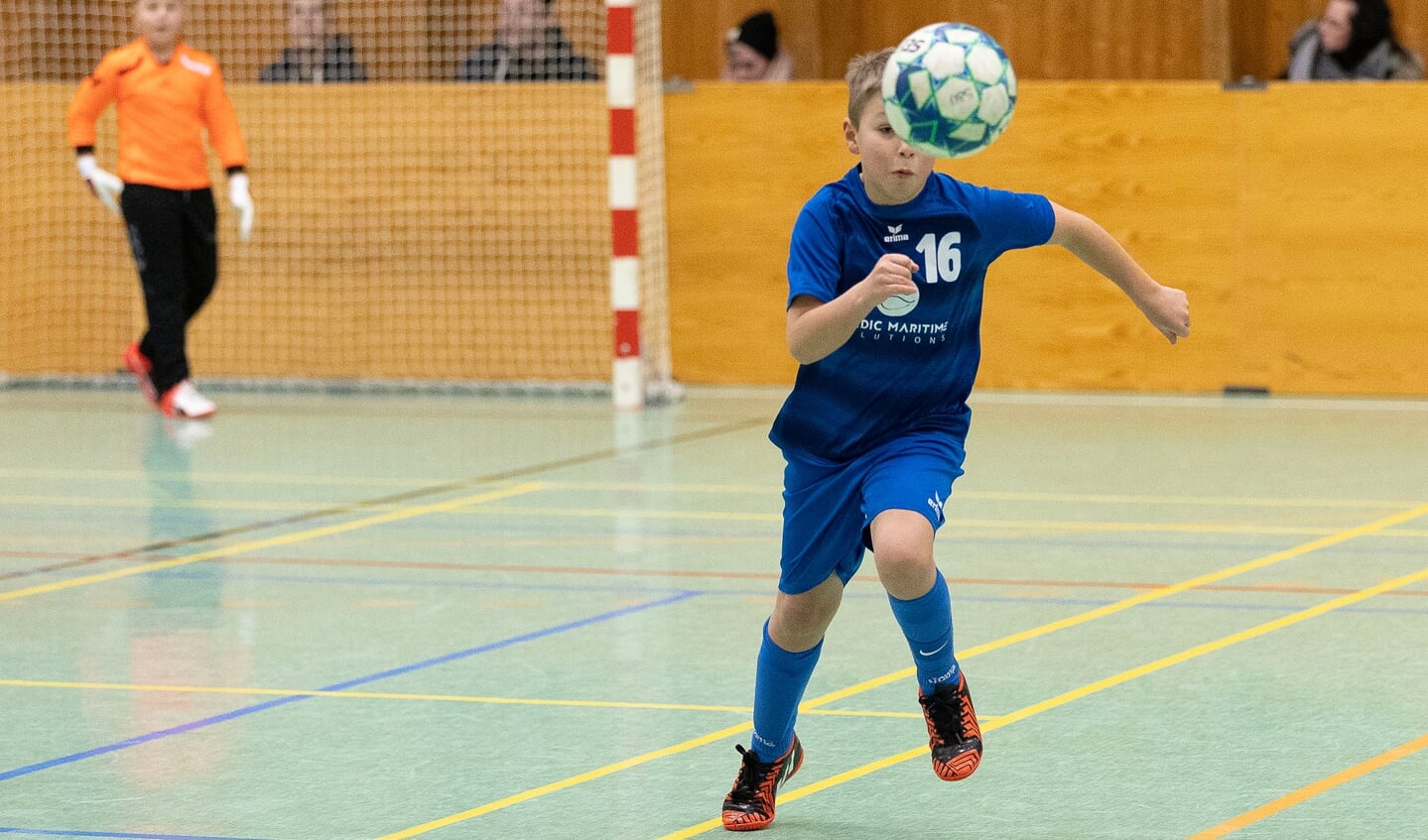 SdU afholdt lørdag afsluttende indefodboldstævne for de mindste. Foto: