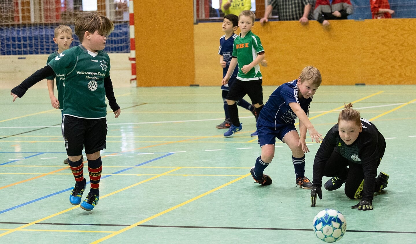 SdU afholdt lørdag afsluttende indefodboldstævne for de mindste. Foto: