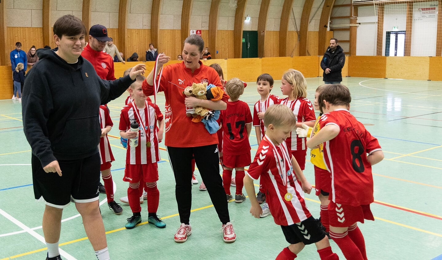 SdU afholdt lørdag afsluttende indefodboldstævne for de mindste. Foto: