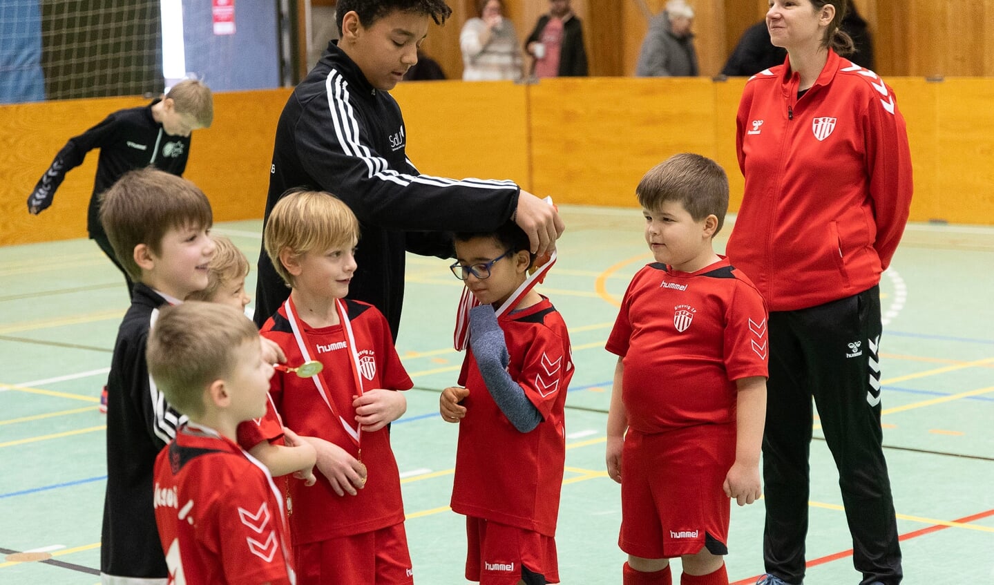 SdU afholdt lørdag afsluttende indefodboldstævne for de mindste. Foto: