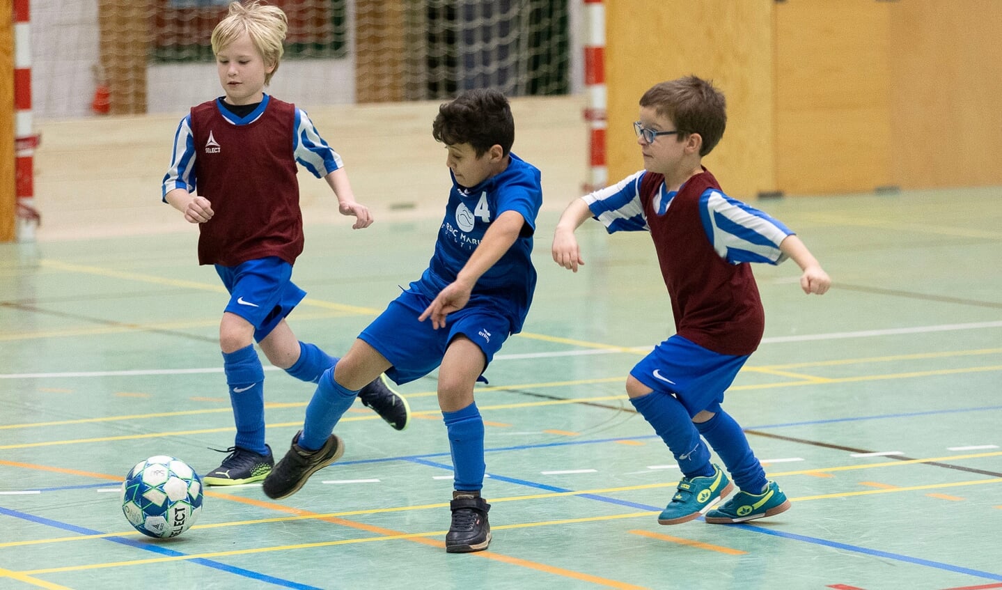 SdU afholdt lørdag afsluttende indefodboldstævne for de mindste. Foto: