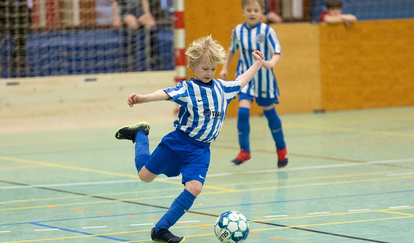 SdU afholdt lørdag afsluttende indefodboldstævne for de mindste. Foto: