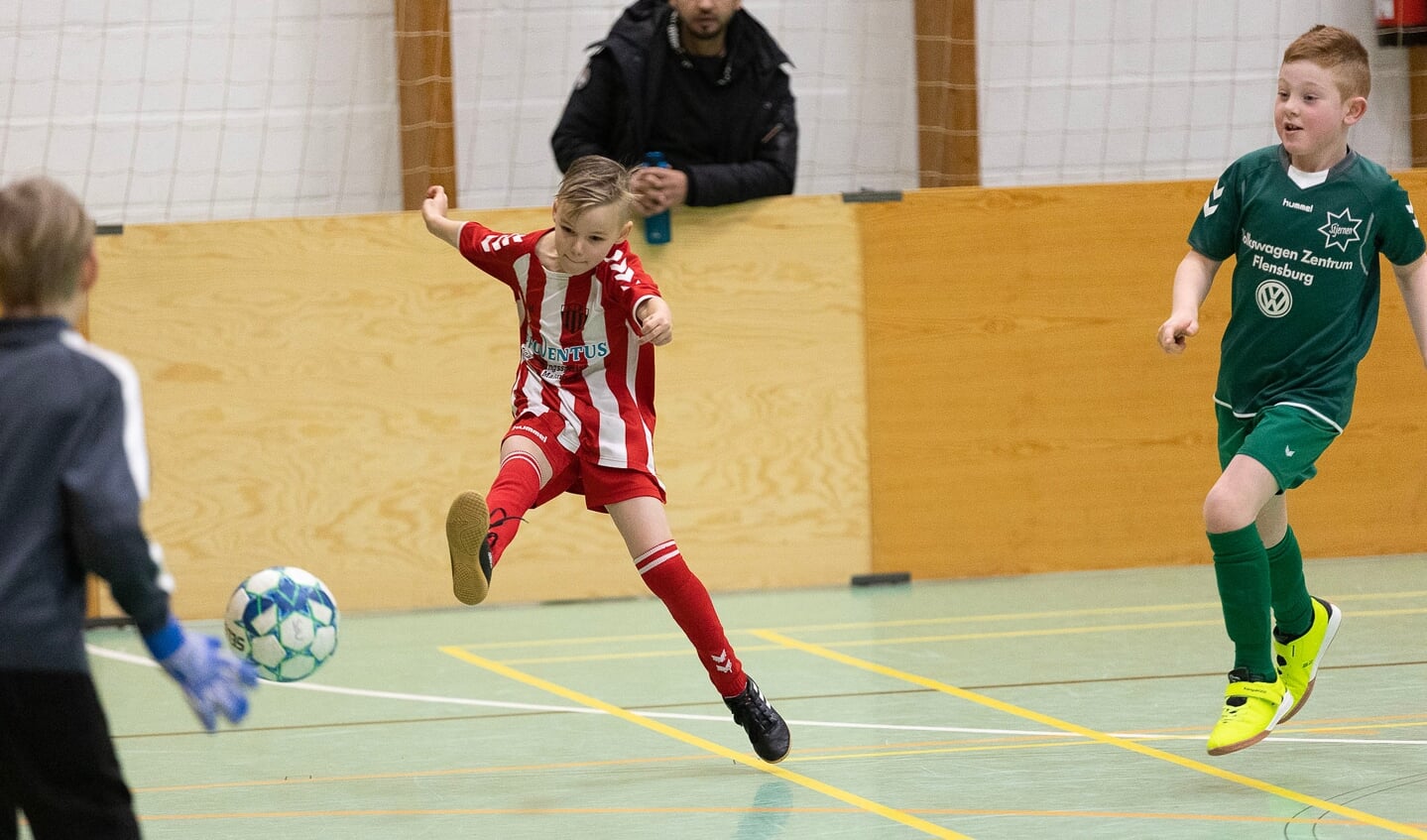 _58A0951.CR3
04FEB23
SdU indefodboldstævne i Slesvig.


Foto: Lars Salomonsen.