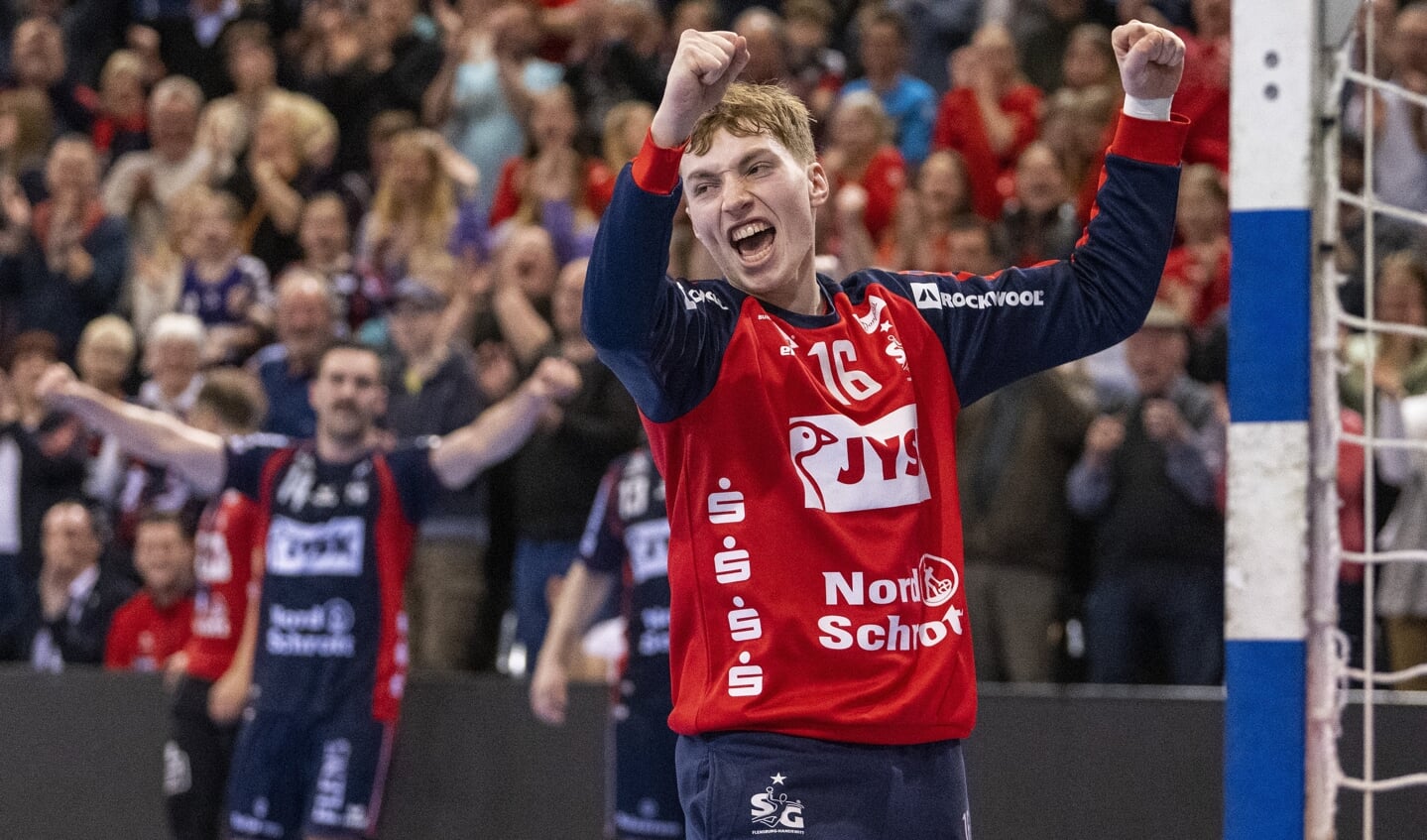 Ung mand snupper straffe til sidst. Bendiks Bo Asmuss har det rimeligt godt lige her. Foto: