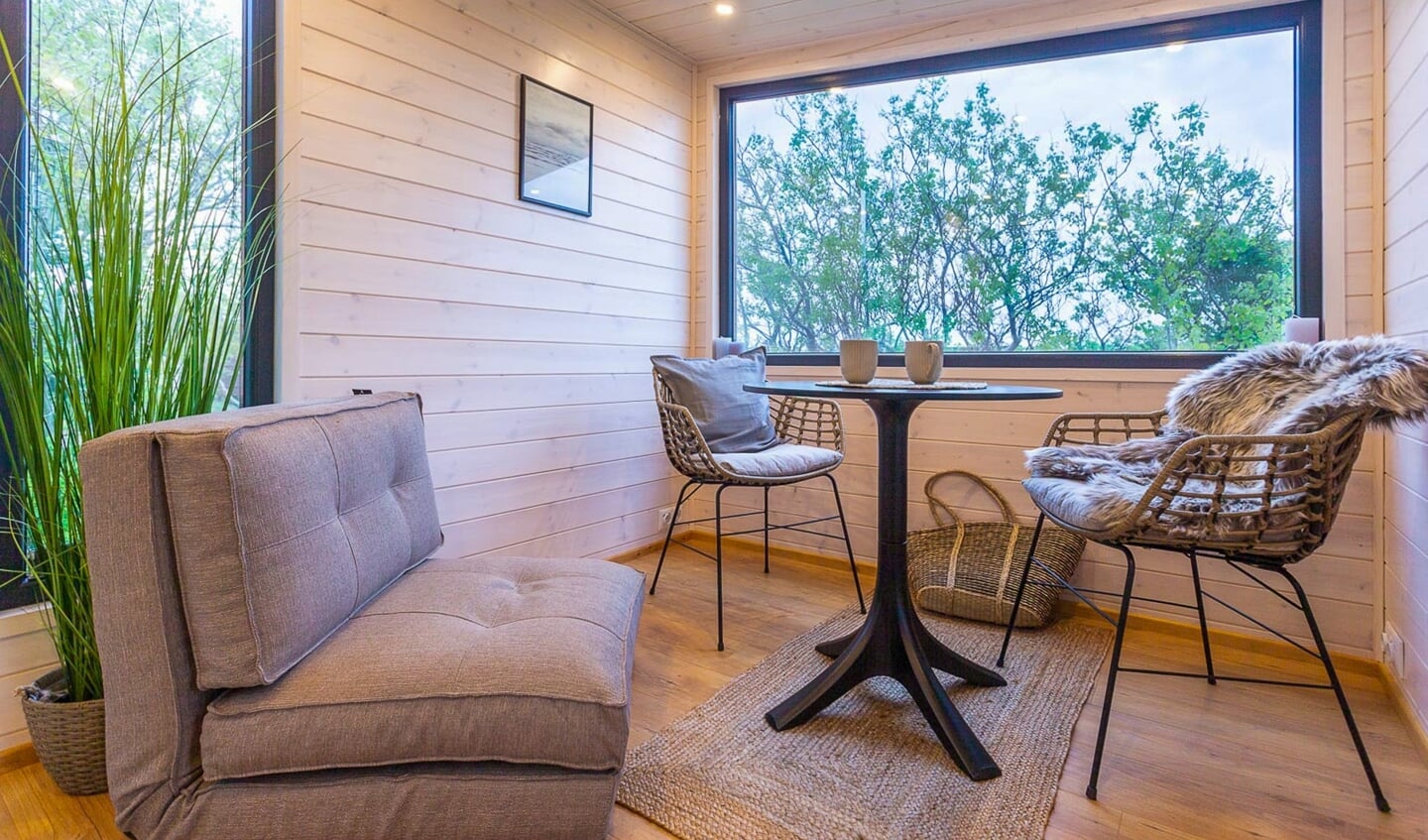 Et Tiny House set indefra.