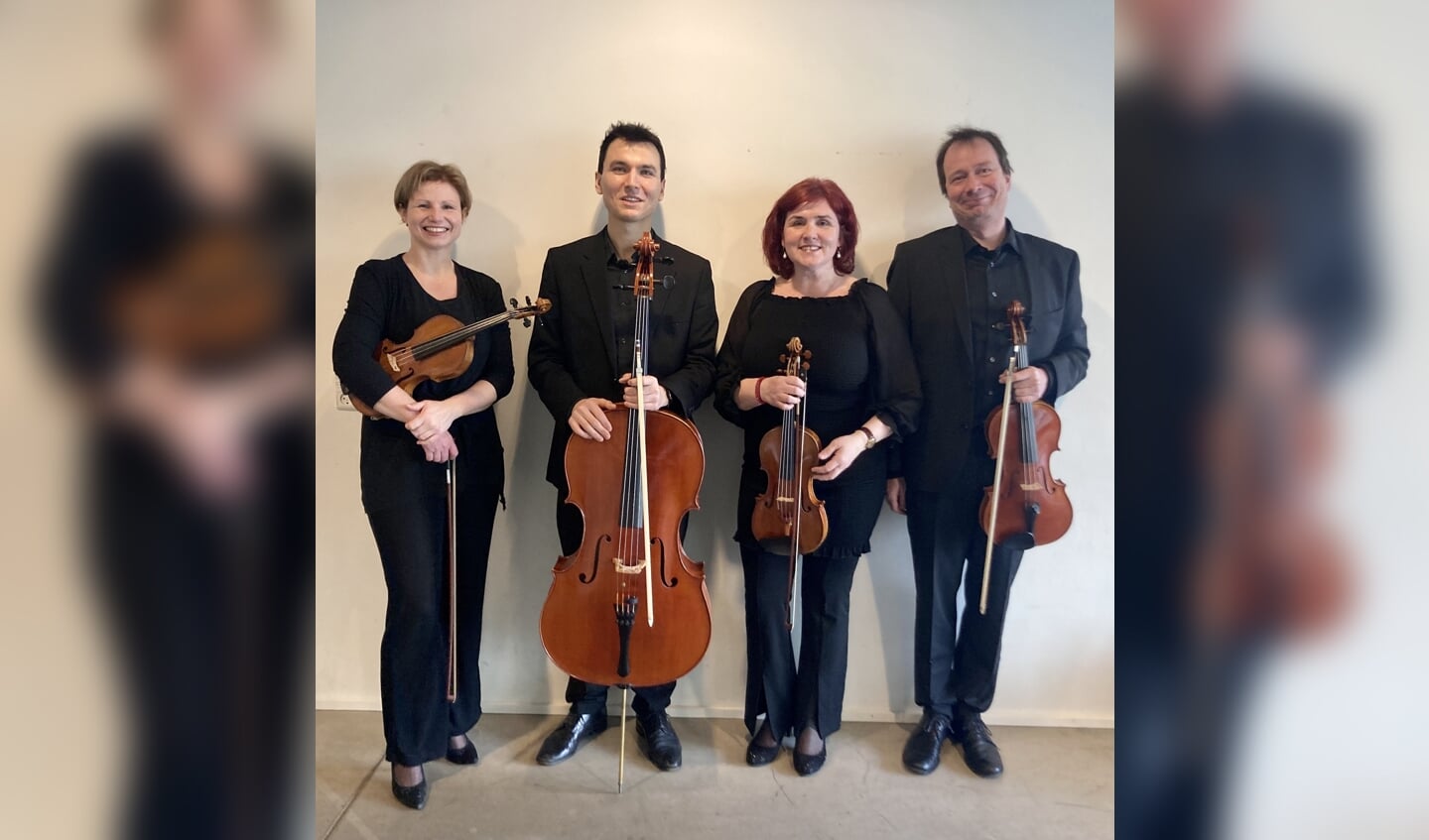 Fra venstre er det Birgit Bauer på violin, Martin Bratissoli på bratsch, Mihaela Oprea på violin og Jakob Elmedahl Johansen på bratsch.