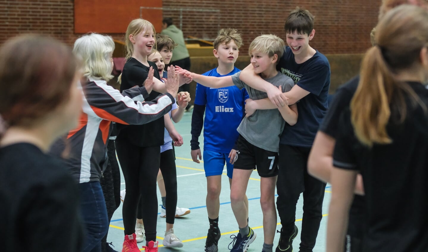 Hvad med en gang høvdingebold? Skolerne i Flensborg kan igen udfordre hinanden i det ædle spil. 