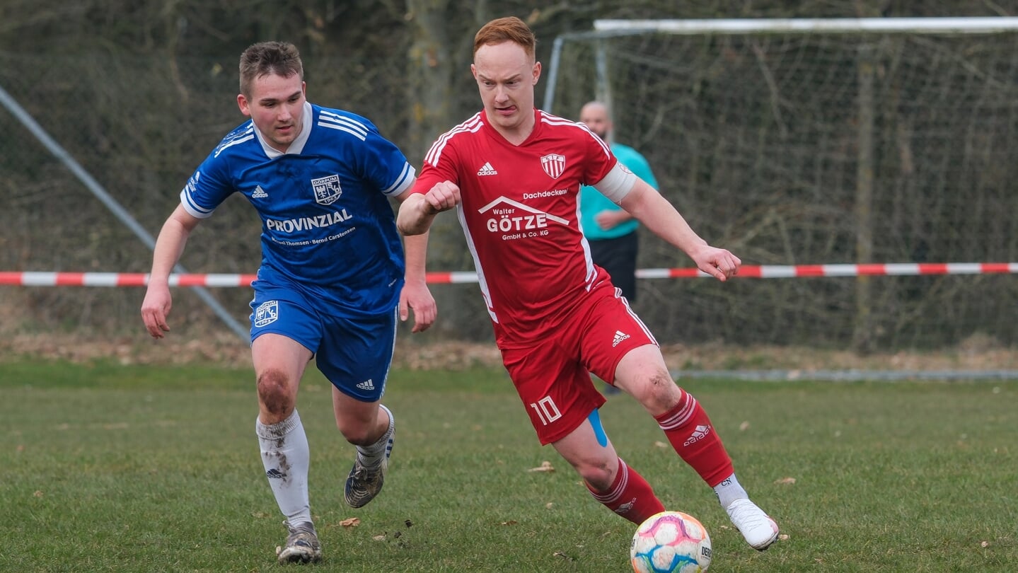 Cedric Nielsen var døråbner i Slesvig IFs 4-1 sejr mod Osterrönfelder TSV og tidligere SF-træner Finn Petersen.