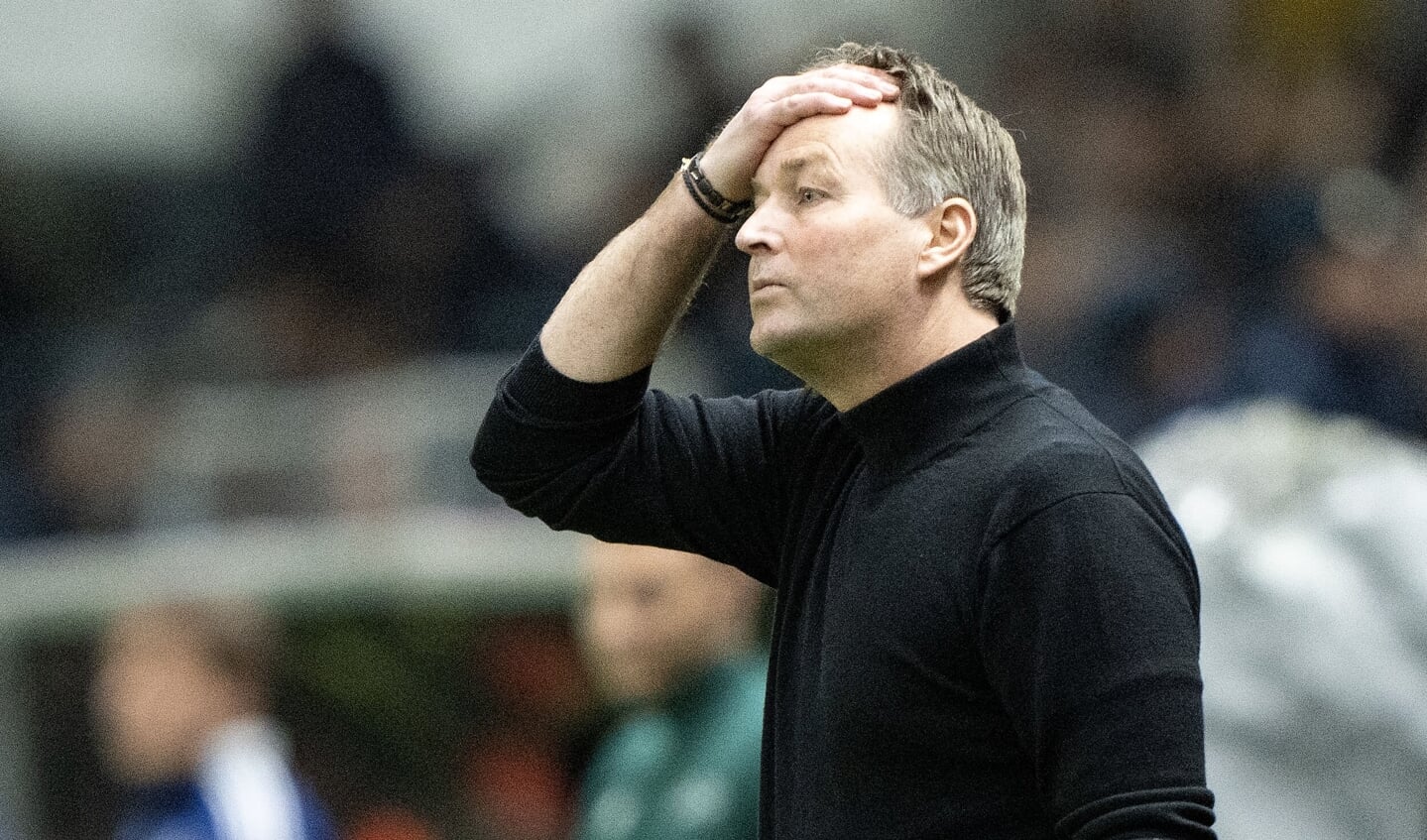 Kasper Hjulmand har noget at tænke over, efter at Danmark tabte 2-3 i Astana.