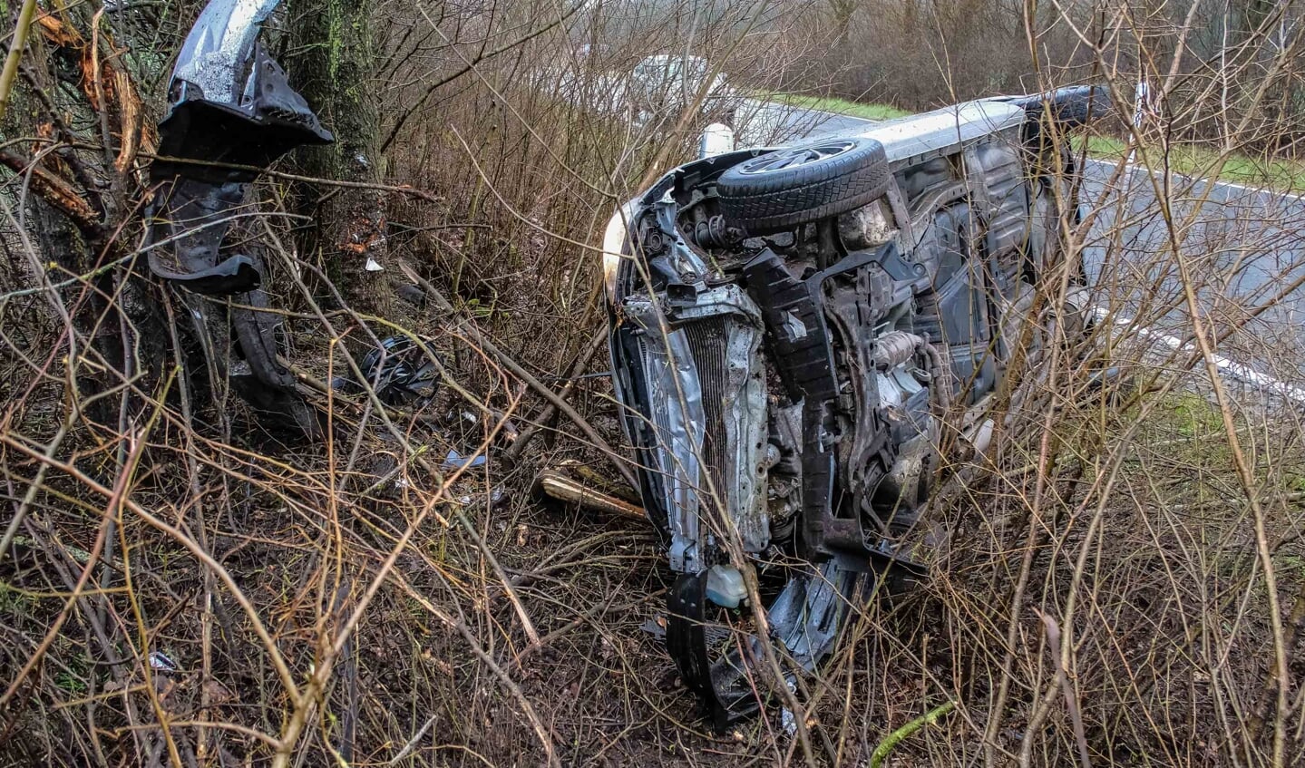 Den 19-åriges Honda blev formentlig totalskadet. Foto: 