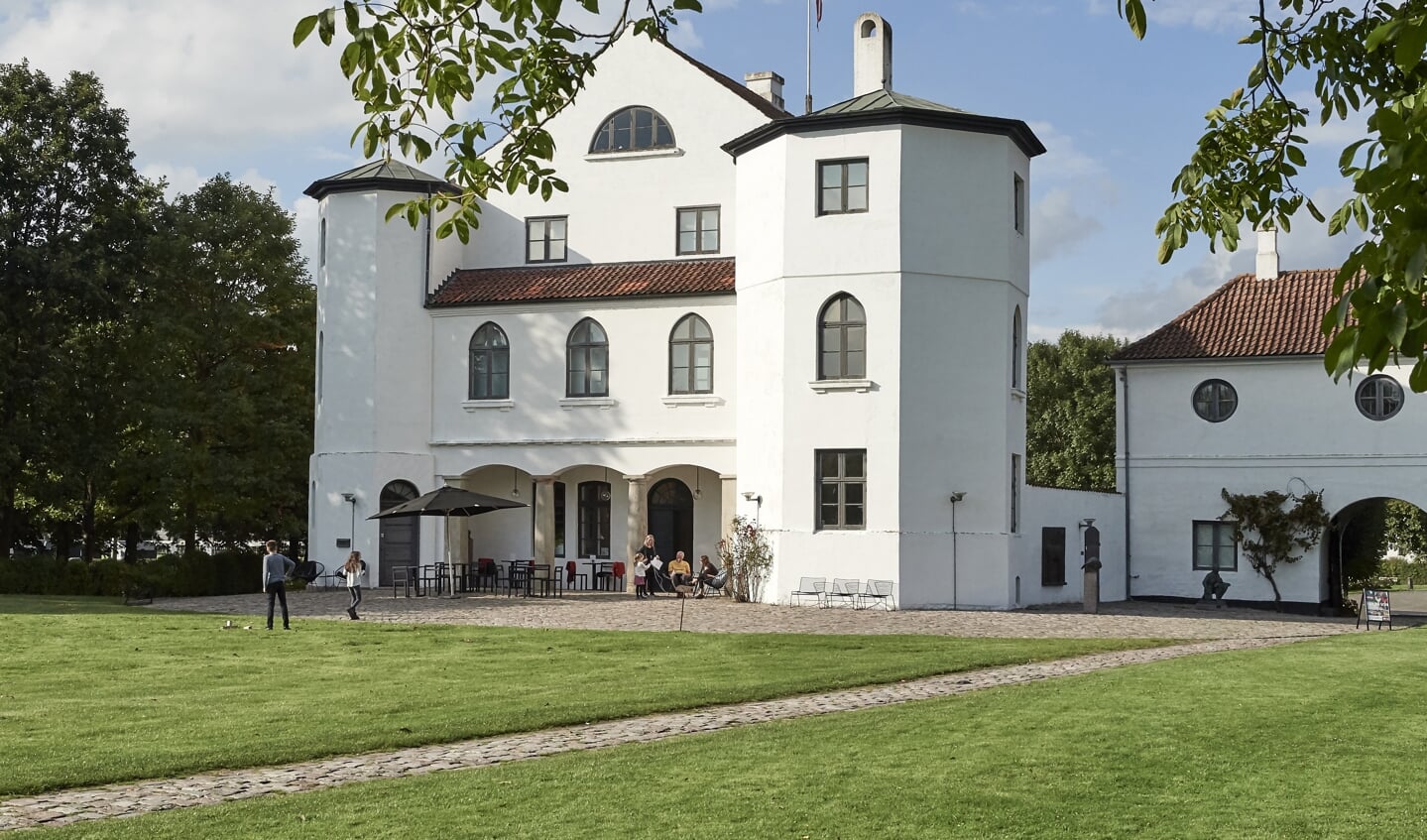 Kunstmuseet på Brundlund Slot blev i sin tid oprettet af Aabenraa Kommune, men er siden blevet lagt ind under Museum Sønderjylland, der er en sammenslutning af flere museer i grænselandet. Foto:
