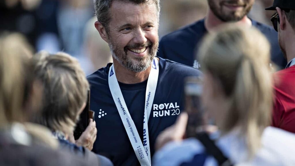 Kong Frederik løb en mil ved Royal Run i Aabenraa sidste år. Men ville han også deltage i et løb i Flensborg? Arkivfoto: