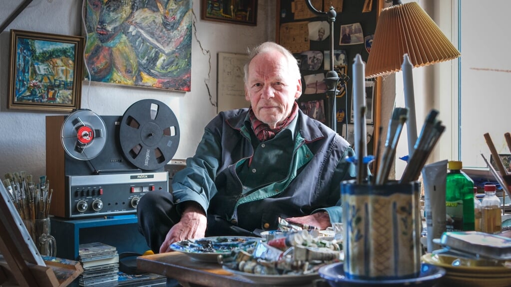Jens Høyer i sin lejlighed kort før sin 80-års-fødselsdag. Arkivfoto: 