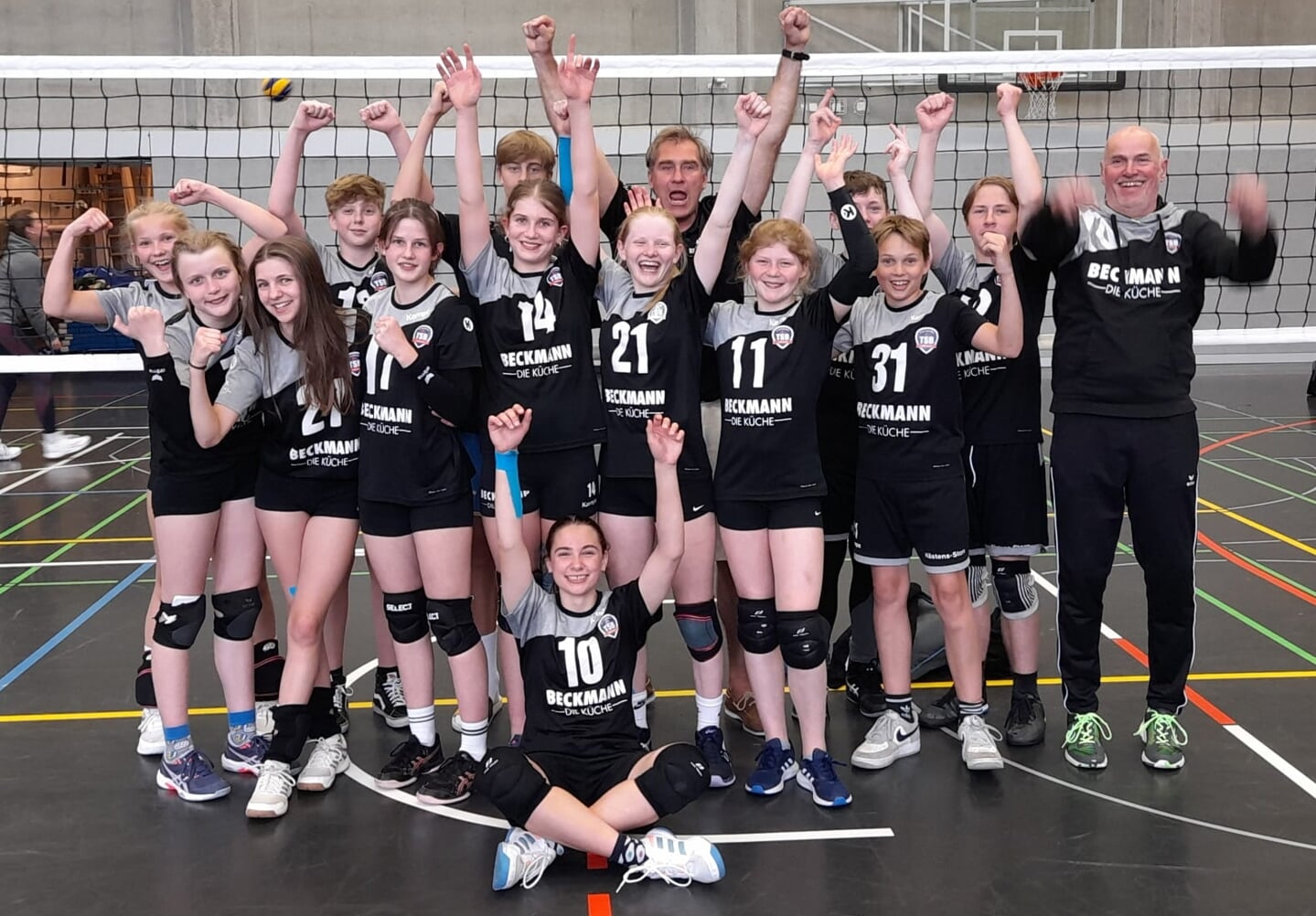 Ida Landwehr, Frederike Franke, Brianna Densch, Elin Rask, Elise Margarian, Emelie Tüxen Lene Nissen og Siri Langenberg udgjorde det sejrende hold i Hamborg.
