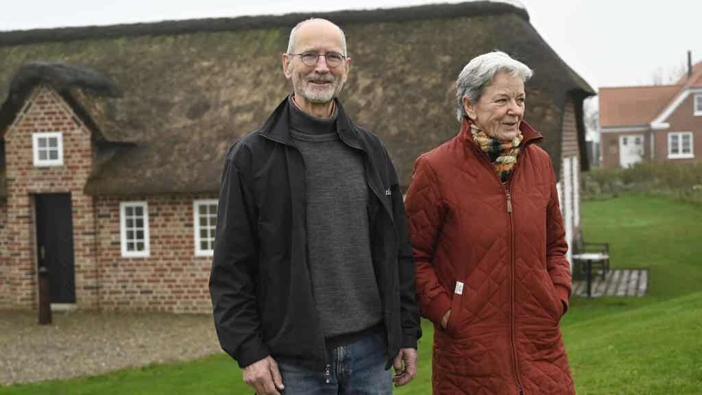 Karen og Niels Refslund er glade for, at de ikke får over 450 meter høje vindmøller i baghaven. Arkivfoto: 