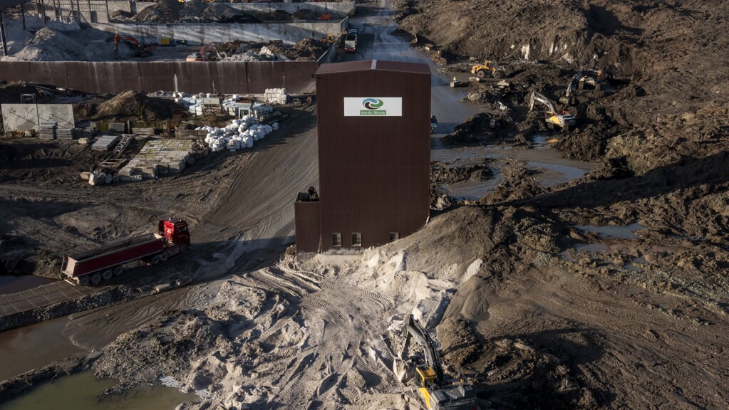 Et jordskred ved Nordic Waste i Ølst nær Randers har fået virksomheden til at gå konkurs, men Kammeradvokaten vurderer, at et søsterselskab kan drages til ansvar. Foto: