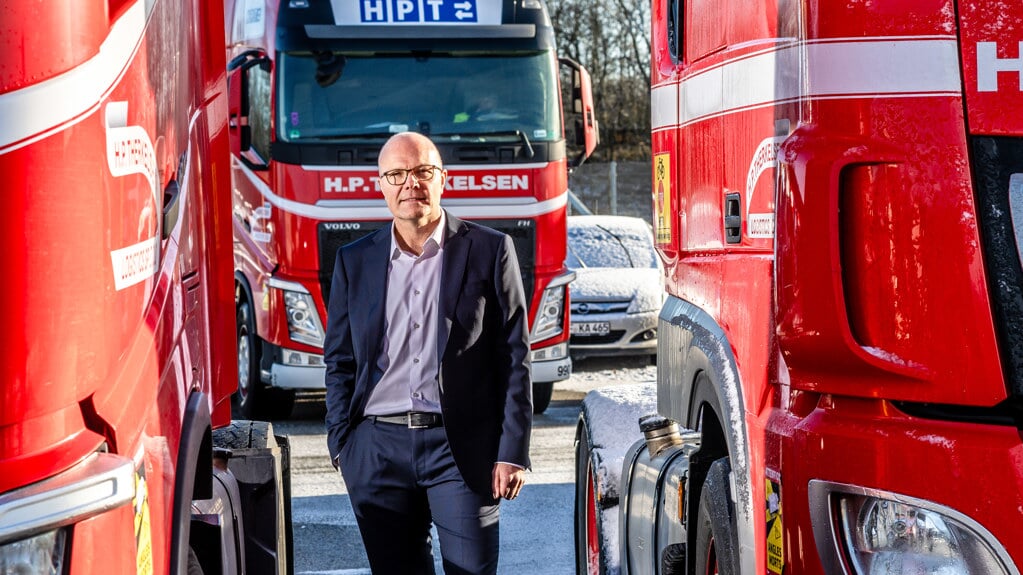 Peter Therkelsen, koncernchef i transport- og logistikvirksomheden H. P. Therkelsen (HPT) fremhæver manglen på chauffører som et stort problem ikke bare i Sydslesvig og Sønderjylland men for hele Europa.