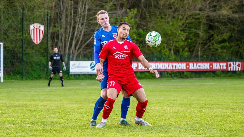 Aaron Sinclair erzielte Slesvig IFs einzigen Treffer gegen den Osterrönfelder TSV.