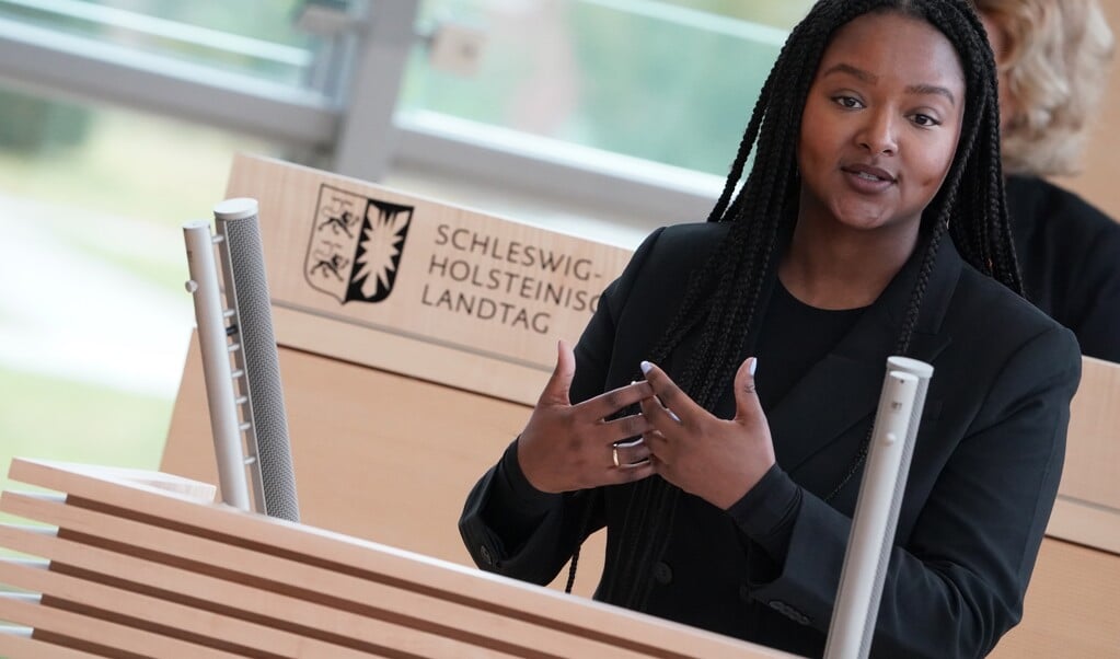 Schleswig-Holsteins Sozialministerin Aminata Touré (Grüne) möchte die Plätze in den Erstaufnahmeeinrichtungen für Flüchtlinge reduzieren. Foto: