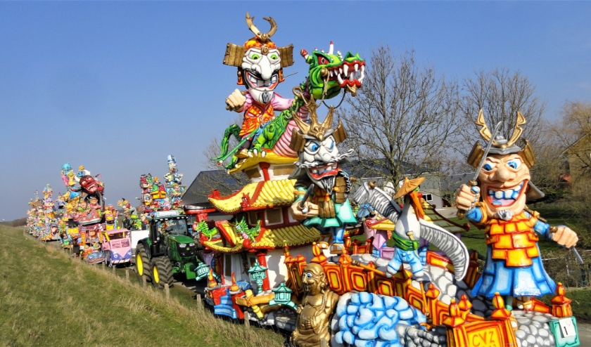 Traditiegetrouw is er in Ossenisse op de zondag na carnaval, dit keer op 1 maart, weer een grote optocht te bewonderen.