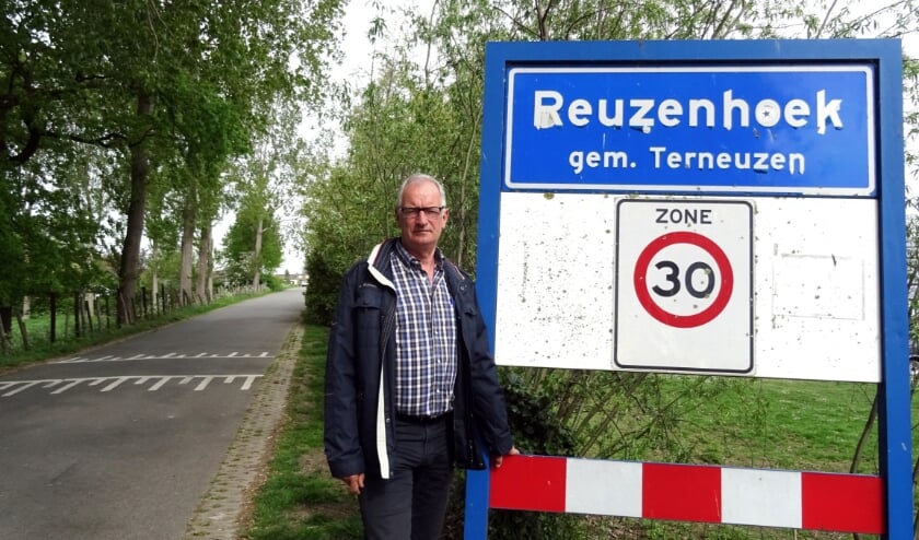 Chris Verhage bracht in maart het boek 'De Reuzenhoek' uit, over de historie en bewoners van het buurtschap.