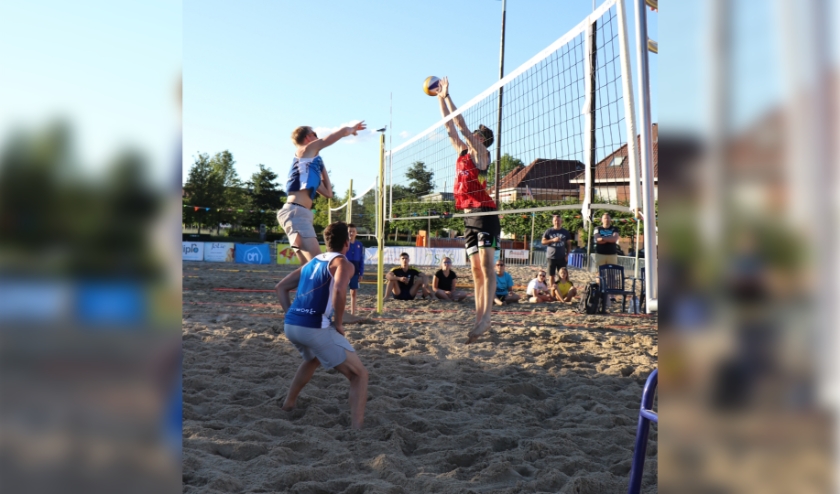 De strandvolleybaltoernooien op 19, 20 en 21 juni van SAVOK , waar jaarlijks honderden sportmensen uit Zeeland, Brabant en Oost-Vlaanderen aan deelnemen, gaat dit jaar niet door.