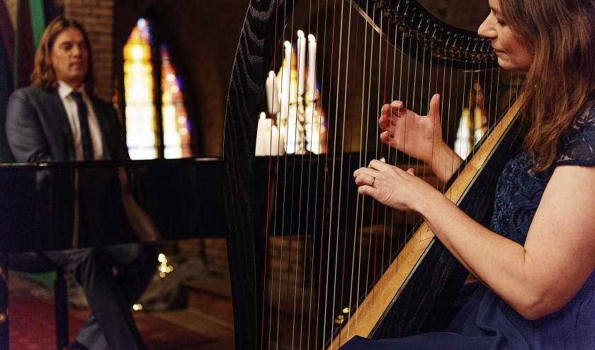 Suzanne Rocher en Michiel Meijers vormen samen het nieuwe muzikale duo Threads of Silver and Gold.