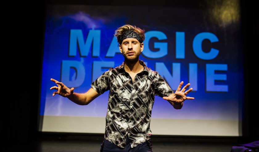 Daan Boom staat op woensdag 8 januari in het Scheldetheater in Terneuzen.