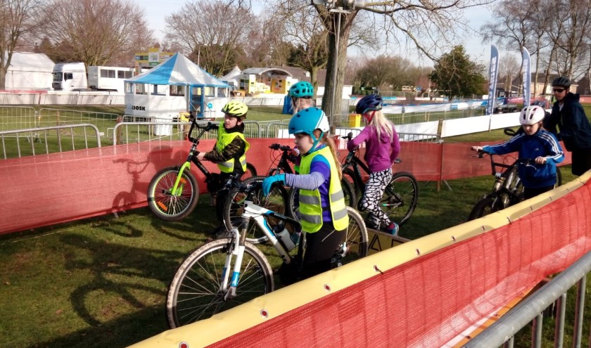 De laatste clinic is op het parcours van de Vestingcross.