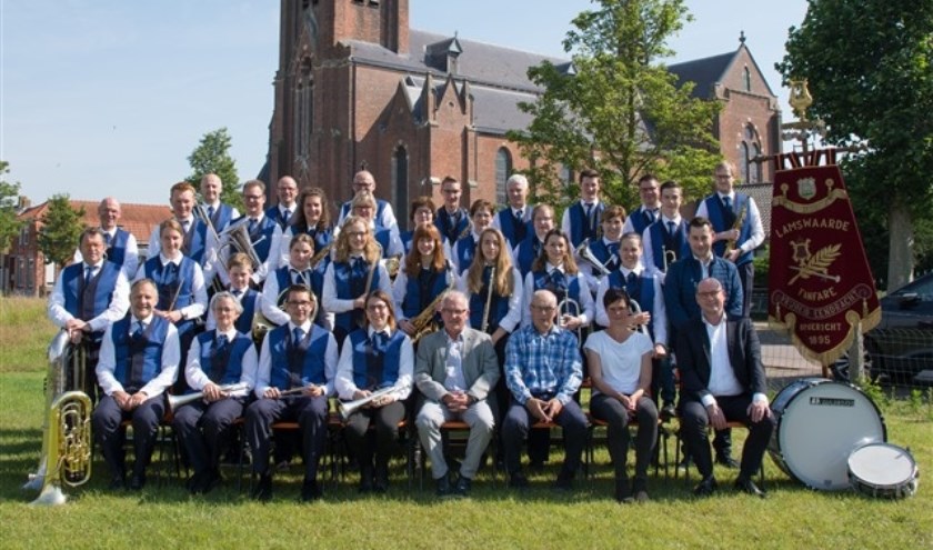 Fanfare Vrijheid Eendracht uit Lamswaarde viert haar 125-jarig bestaan.