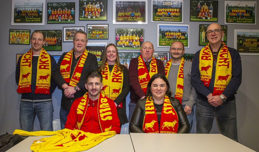 Een groep van enthousiaste clubmensen heeft zich in het jubileumcomité van RKVV Koewacht verenigd.