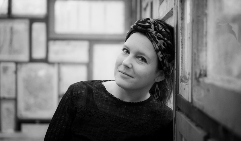 ,,Muziek maken werkt bijna therapeutisch", vertelt zanglerares Marjolijn Polfliet. ,,Blijkbaar voelen andere mensen dat ook, want onze Facebook video werd veel gedeeld."
