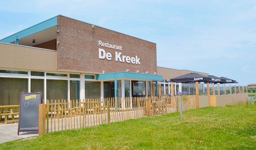 Menno Leeuwenburg van restaurant De Kreek en grillrestaurant El Banco in Terneuzen houdt de moed erin in deze onzekere tijden.