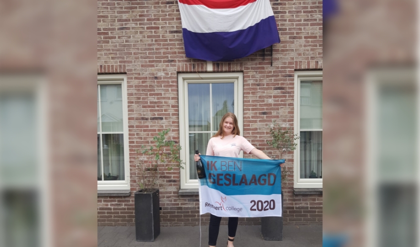 Haar laatste middelbare schooljaar op de havo verliep anders dan verwacht, toch kan Femke Valent uit Clinge het nu van de daken schreeuwen: ze is geslaagd!
