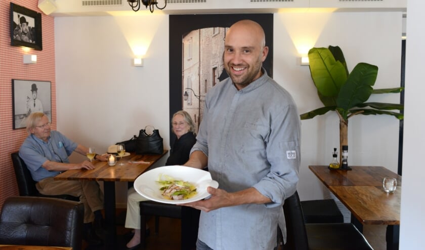 Bauke Scherbeijn met een authentiek Italiaans tonijngerecht.