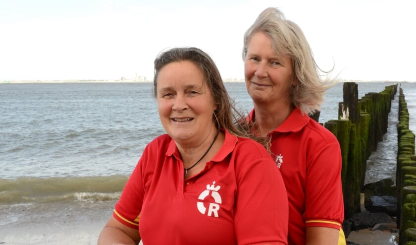 Jeannine (vooraan) en Matty Christiaansen delen een passie: het reddingswerk.