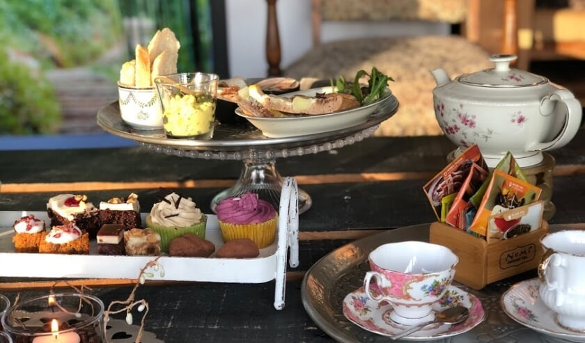 Petra Selis opende in 2014 haar Centrum Qi in de voormalige PSD terminal in Breskens, waar ze o.a. een vegan high tea aanbiedt.