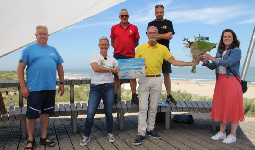 De gemeente Sluis is tijdens de landelijke strandverkiezingen vorige week uitgeroepen tot schoonste strandgemeente van Zeeland.