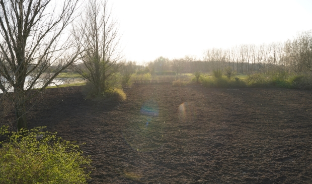 <p>De parkeerplaats wordt teruggegeven aan de natuur</p>