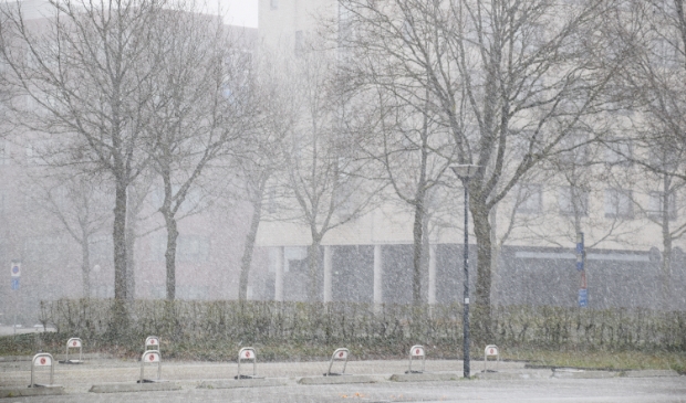 <p>Maartse buien in april, maar ja, die doet wat hij wil...</p>