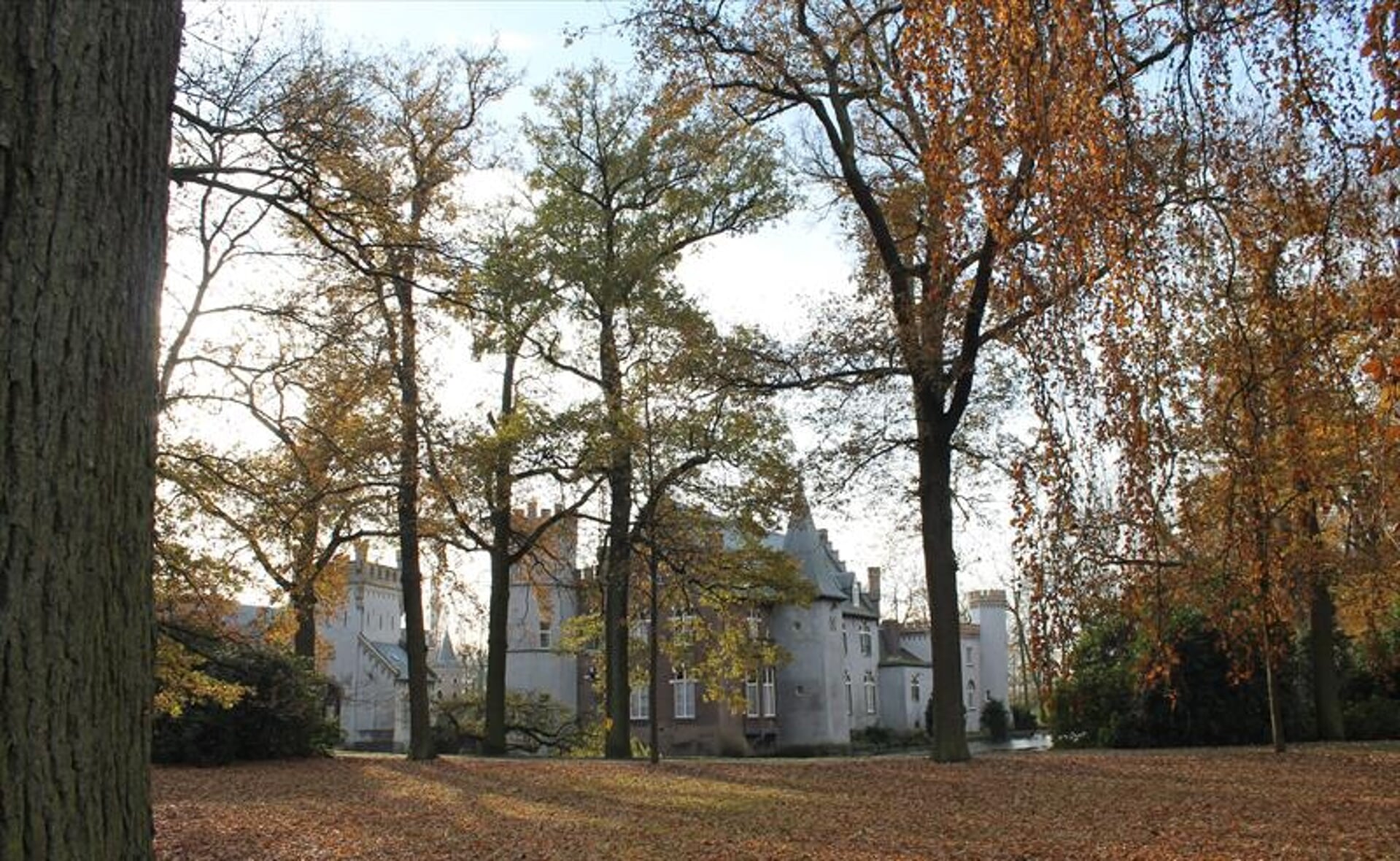 Park en kasteel Stapelen.