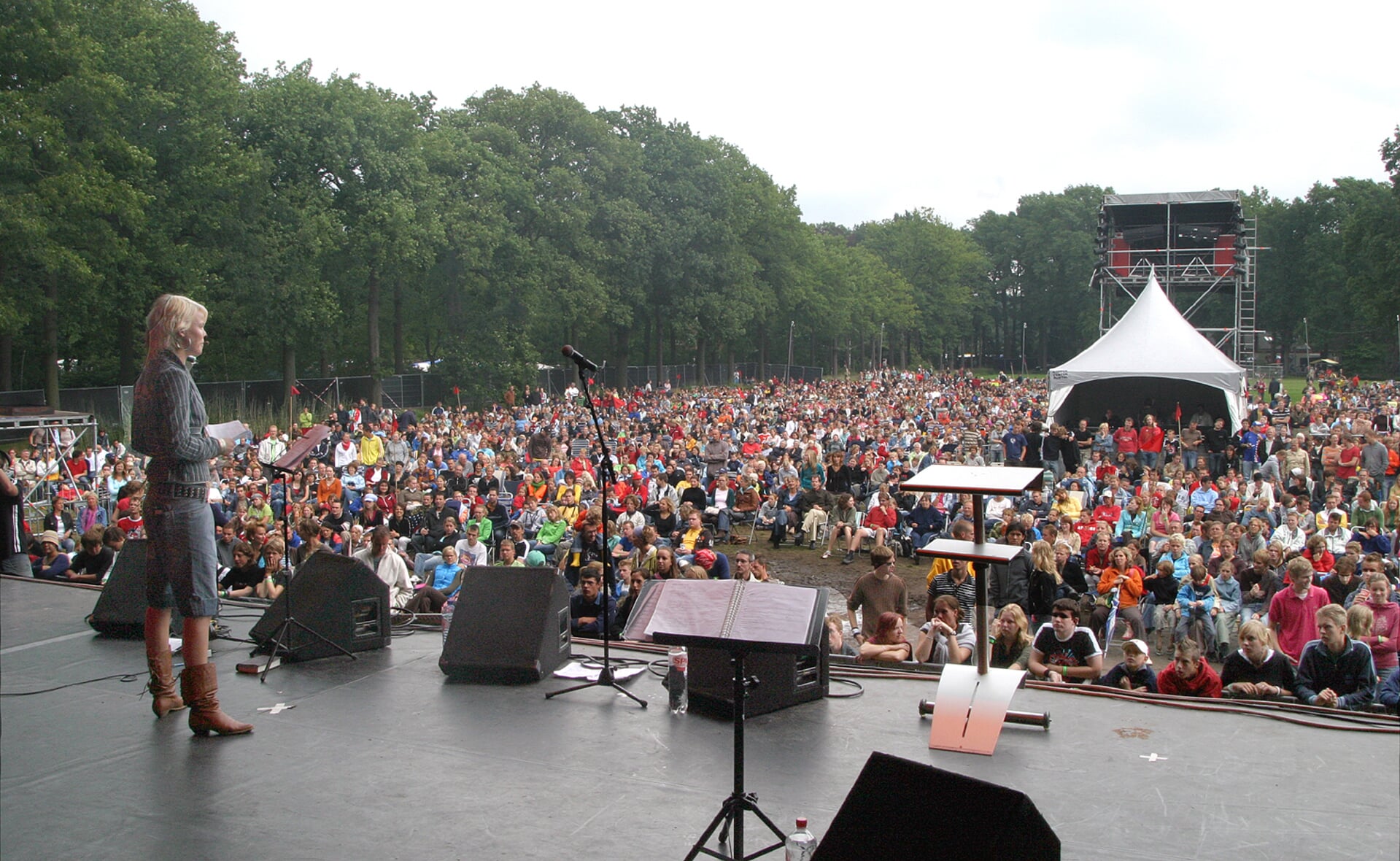 In 2006 kwamen nog zo'n tienduizend christelijke muziekfans naar het Flevo Festival op landgoed Velder in Liempde. Voor 'opvolger' Graceland lijkt veel minder animo te bestaan. (Foto: Gerard Schalkx). 