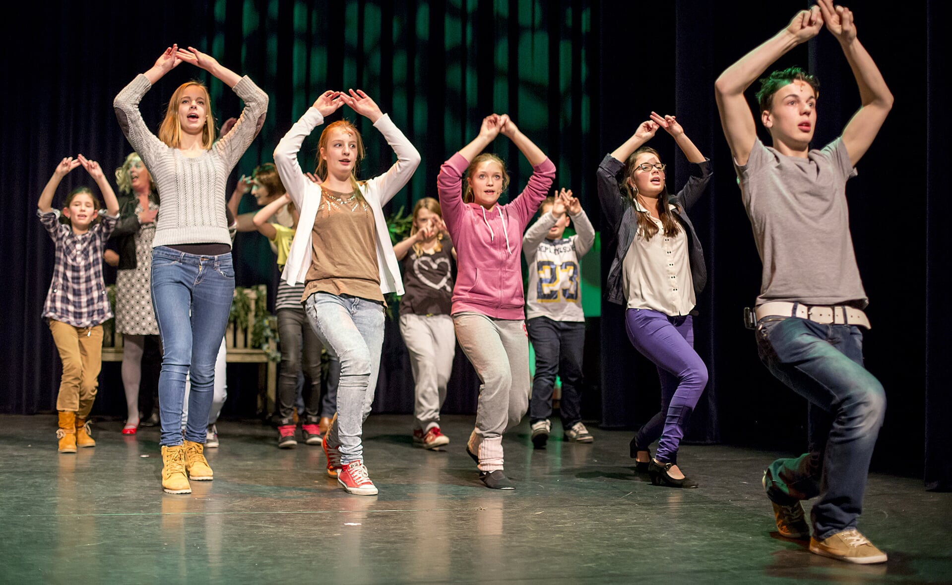 Leerlingen van de Boxtelse musicalschool F-Act in actie tijdens een repetitie. (Foto: Brabants Centrum).