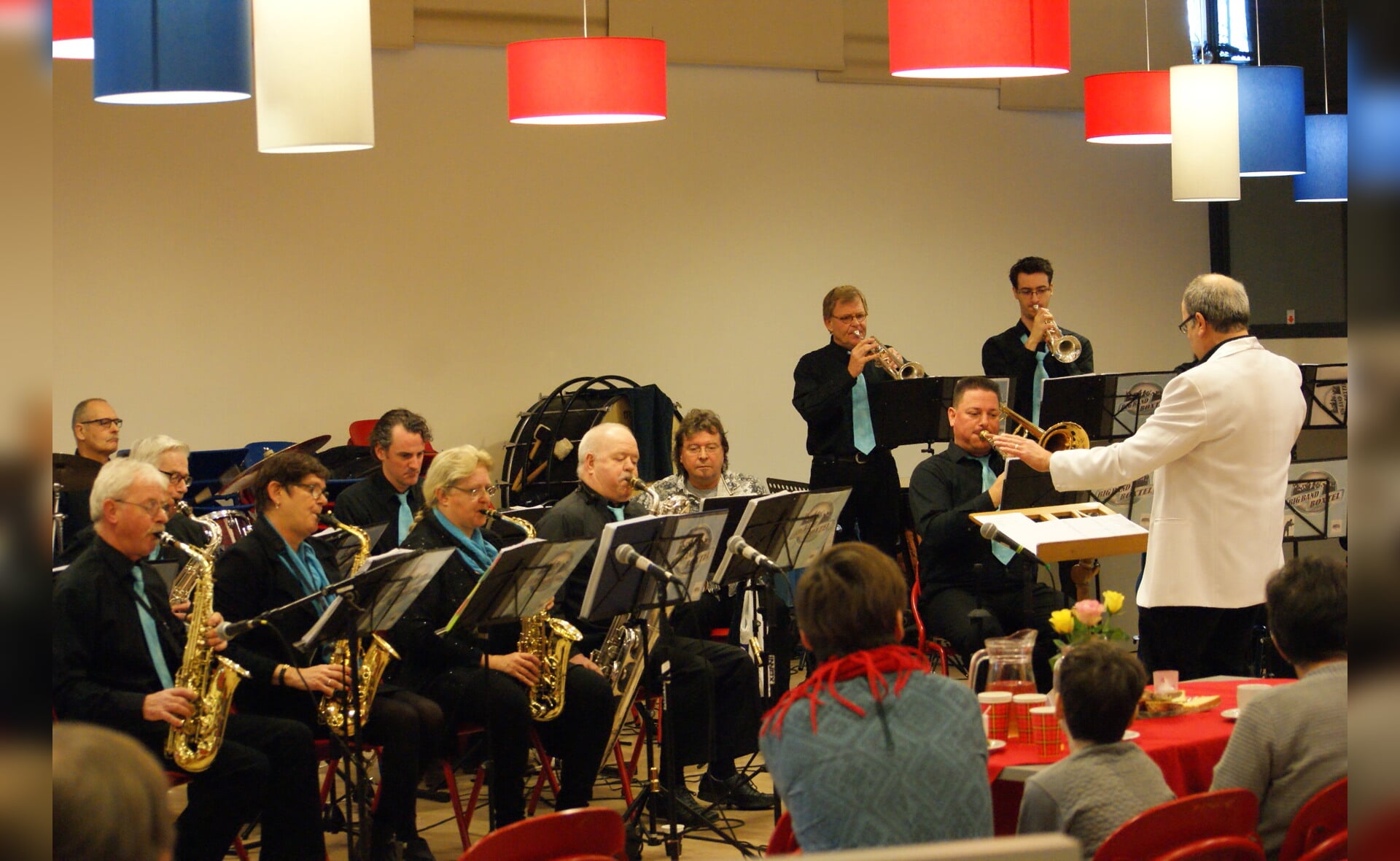 De Big Band Boxtel opent het nieuwjaarsconcert van de Gildenbondsharmonie in Boxtel. (Foto: Marc Cleutjens).