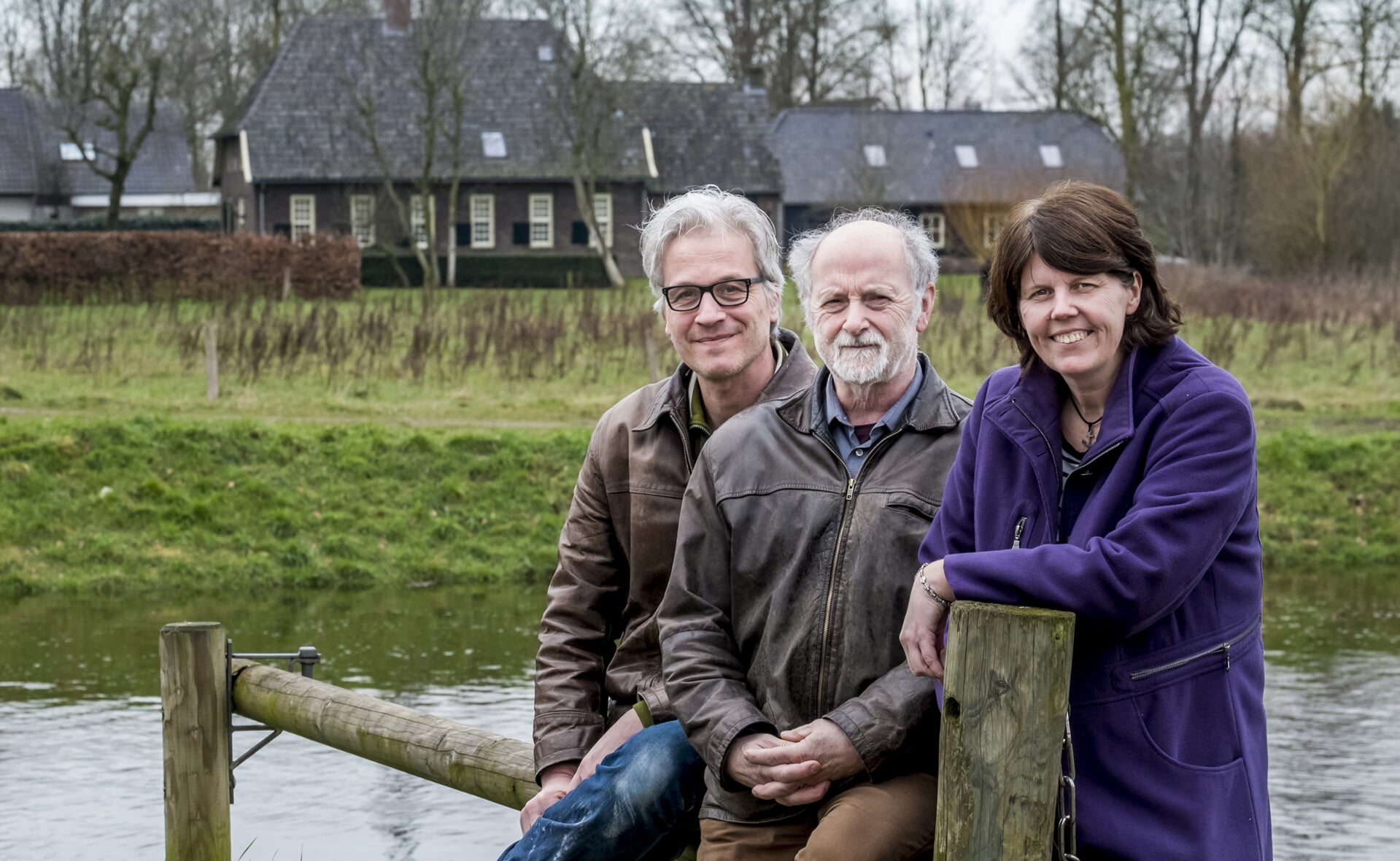 De organisatie van Vrede op Drift. Van links naar rechts: Xaveer van Lokven, Theo van Dooren en Marina van Grinsven. (Foto: Peter de Koning).