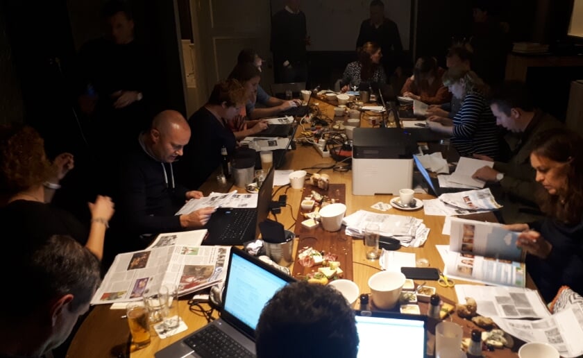 Volle tafel voor de Boxtelse Kwis. Het is een beeld dat dit jaar anders zal zijn. Onder meer door kleinere teams. (Foto: eigen collectie).